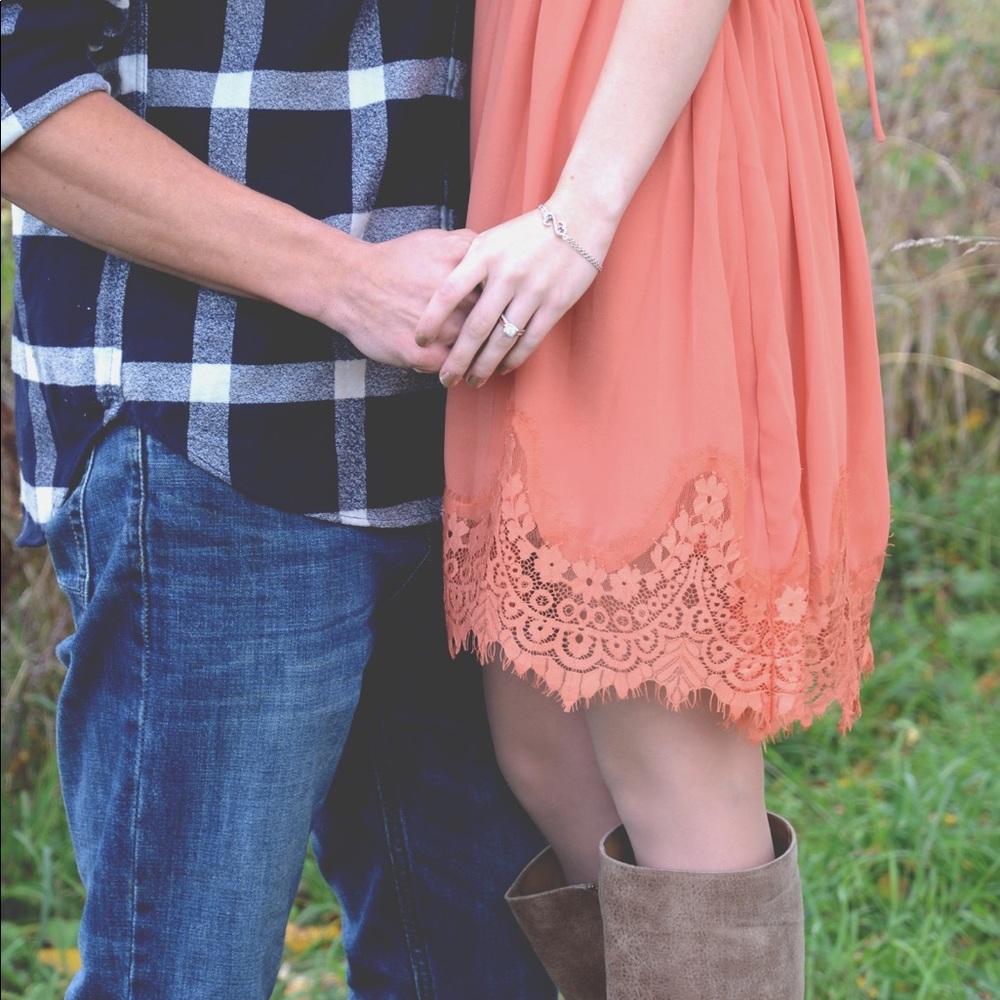 Dress - Picture 7 of 7